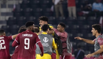 احتفالات لاعبي قطر بالفوز على المنتخب الأردني والتأهل