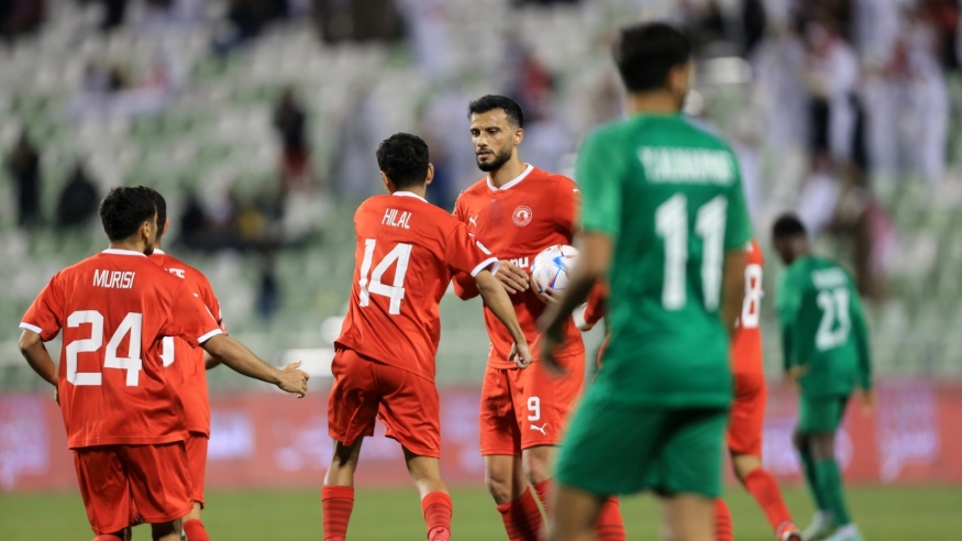 عمر السومة فرحا بهدف التعادل أمام الأهلي في الدوري القطري