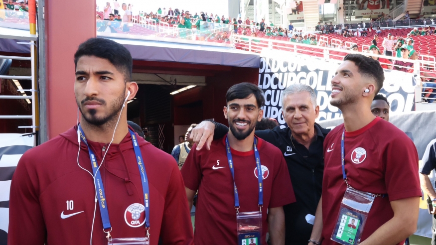 لاعبو قطر يكتشفون رفقة المدرب كيروش أجواء ملعب مباراة المكسيك