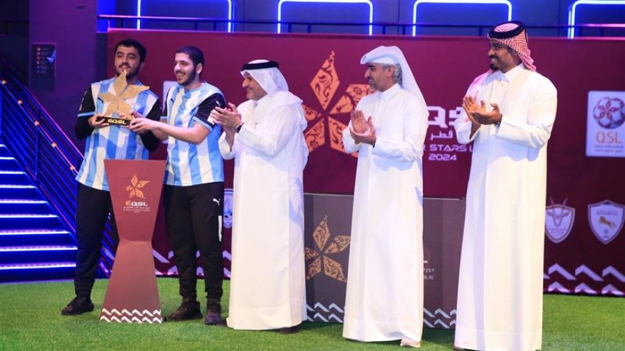 الوكرة أول أبطال دوري نجوم قطر الإلكتروني (winwin) ون ون winwin