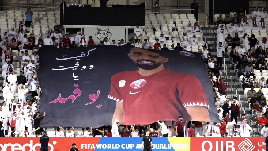 جماهير منتخب قطر تحيي حسن الهيدوس ون ن winwin