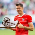 البولندي روبرت ليفاندوفسكي توج بجائزة هداف الدوري الألماني 2022/2021