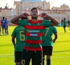 يوسف بلايلي يحتفل بهدفه الأول في مرمى اتحاد سوف بالدوري الجزائري (Facebook/Echabakasports) ون ون winwin