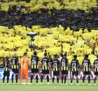 لاعبو الاتحاد السعودي يقفون أمام جماهيرهم العاشقة في ملعب "الجوهرة المشعة" (X/fifaworldcup_ar) وين وين winwin