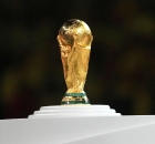مجسم كأس العالم لكرة القدم (Getty)
