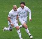 الجزائري سفيان فيغولي -يسار- لاعب فريق فاتح كاراجومروك التركي (X: karagumruk_sk)