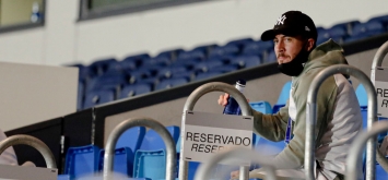 إيدين هازارد يشاهد مباراة ريال مدريد ضد بلد الوليد من مدرجات ملعب ألفريدو دي ستيفانو بتاريخ 30 سبتمبر (أيلول) 2020