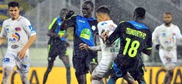 ظروف جوية استثنائية صاحبت مباراة الرجاء المغربي وتونغيت السنغالي في دوري أبطال إفريقيا