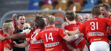 الدنمارك تحتفظ بلقب بطولة العالم لكرة اليد (Getty)