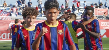 فريق برشلونة تحت 12 عاما (Twitter / LaLigaArab)