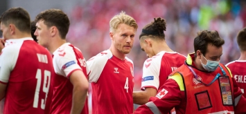 قلب الدفاع سيمون كيير Kjaer الدنمارك فنلندا نهائيات كأس الأمم الأوروبية يورو 2020 Euro ون ون winwin
