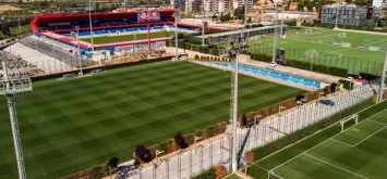 مركز تدريب برشلونة بالمدينة الرياضية خوان غامبر