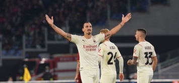 زلاتان إبراهيموفيتش ميلان Zlatan Ibrahimovic of AC Milan وين وين winwin الدوري الإيطالي