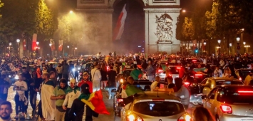 الجماهير الجزائرية في باريس وين وين winwin