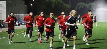 تدريبات منتخب الجزائر في قطر استعدادًا لكأس أمم إفريقيا 2022