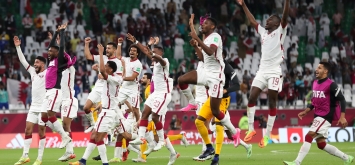 فرحة المنتخب القطري بعد الانتصار على سلطنة عمان