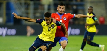 اللاعب بيرون كاستيو خلال مباراة الإكوادور وتشيلي في تصفيات كأس العالم 2022 (Getty) ون ون winwin