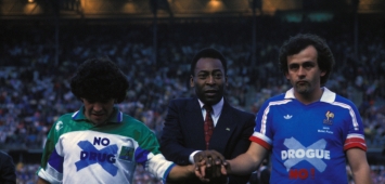 دييجو مارادونا وبيليه وميشيل بلاتيني خلال اليوبيل الفرنسي في نانسي في 23 مايو 1988 بفرنسا ون ون غيتي winwin getty