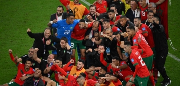 بعثة منتخب المغرب تحتفل بالتأهل التاريخي إلى نصف نهائي كأس العالم قطر 2022 غيتي ون ون winwin Getty