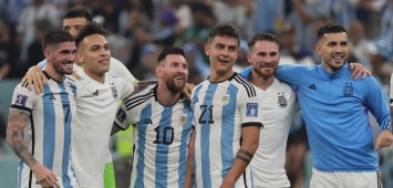 لاعبو منتخب الأرجنتين يحتفلون بالفوز على كرواتيا في كأس العالم 2022 ون ون winwin