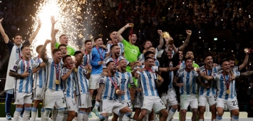 من احتفالات لاعبي الأرجنتين بلقب كأس العالم قطر 2022 (Getty) ون ون winwin