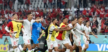 لاعبو منتخب المغرب يحتفلون بالفوز على كندا في كأس العالم 2022 (Getty) ون ون winwin