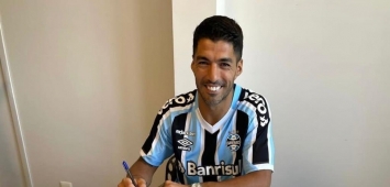 لويس سواريز يوقع لمدة عامين مع نادي غريميو البرازيلي (twitter/ Grêmio FBPA) ون ون winwin