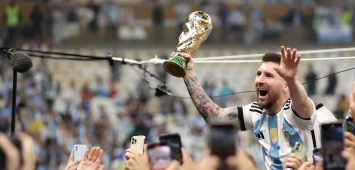 الأرجنتيني ليونيل ميسي يحتفل بكأس العالم 2022 (Getty) ون ون winwin