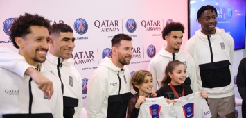 لاعبو باريس سان جيرمان خلال زيارتهم إلى العاصمة القطرية الدوحة (Twitter/ PSG_arab) ون ون winwin