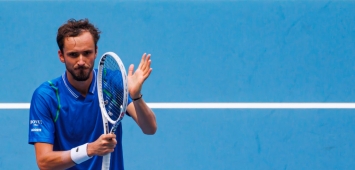 نجم التنس الروسي دانييل ميدفيديف خلال مشاركته في دورة ميامي (Getty) وين وين winwin
