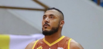 لاعب أحد لكرة السلة ناصر أبو جلاس (Twitter/ OHOD1936) ون ون winwin
