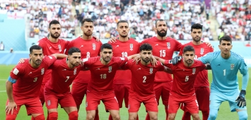 صورة جماعية لمنتخب إيران في بطولة كأس العالم 2022 التي أقيمت بقطر مؤخراً (Getty) وين وين winwin
