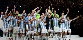 لحظة تتويج منتخب الأرجنتين بمونديال قطر 2022 (Getty)