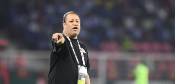 مساعد مدرب منتخب مصر ضياء السيد غيتي ون ون winwin Getty - Egypt's assistant coach Diyaa El Sayed gestures
