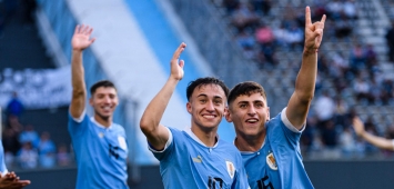 لاعبو منتخب أوروغواي يحتفلون بالتأهل لنهائي كأس العالم للشباب (Getty) ون ون winwin