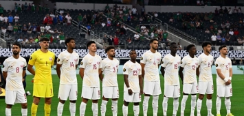 صورة جماعية للاعبي المنتخب القطري خلال مشاركتهم في الكأس الذهبية 2023 (Getty) ون ون winwin