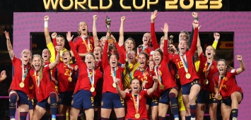 من مراسم تتويج المنتخب الإسباني بكأس العالم للسيدات 2023 (Getty) ون ون winwin