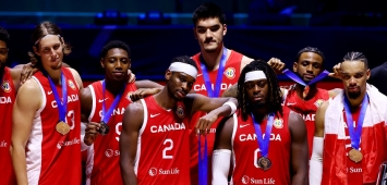كندا تُحرز أول ميدالية في تاريخ كأس العالم لكرة السلة بعد الفوز على أمريكا في مباراة المركز الثالث والرابع ون ون winwin غيتي Getty