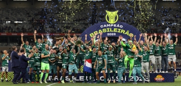 لحظة تتويج بالميراس بالدوري البرازيلي لهذا الموسم (X/@Palmeiras)