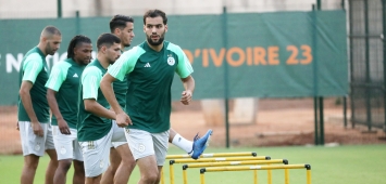 أرشيفية - المنتخب الجزائري لكرة القدم مدرب الجزائر القادم (Facebook/Lesvers.faf) ون ون winwin