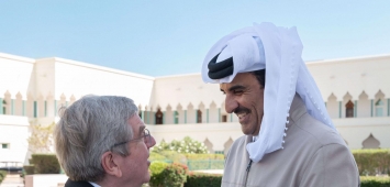 الشيخ تميم بن حمد آل ثاني أمير دولة قطر يلتقي توماس باخ رئيس اللجنة الأولمبية الدولية (X / AmiriDiwan)
