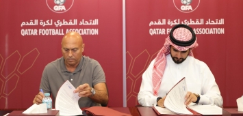 لحظة توقيع المدرب الإسباني ماركيز لوبيز لعقده حتى عام 2026 مع منتخب قطر (QFA.QA) ون ون winwin