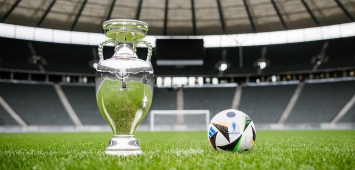 كرة ومُجسم كأس يورو 2024 ون ون winwin