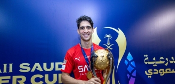 المغربي ياسين بونو حارس مرمى فريق الهلال السعودي (X / Alhilal_FC)