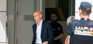 تفاصيل جديدة في قضية روبياليس (يسارا) الرئيس السابق للاتحاد الإسباني لكرة القدم (X/LigActu) ون ون winwin