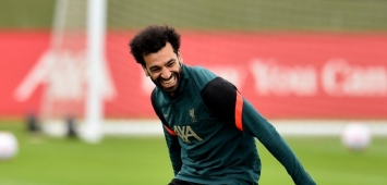 الابتسامة تعود من جديد إلى محمد صلاح في تدريبات ليفربول الإنجليزي (X/MoSalah) ون ون winwin