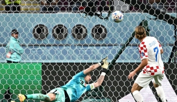 لوفر ماير يسجل الهدف الرابع لكرواتيا في شباك كندا بكأس العالم 2022