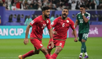 صلاح اليحيائي سجل هدف عمان في مرمى السعودية (Getty)