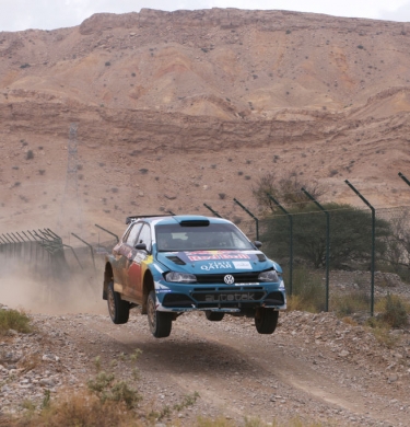 سيارة ناصر العطية في اليوم الثالث والأخير من رالي عمان الدولي(Getty)