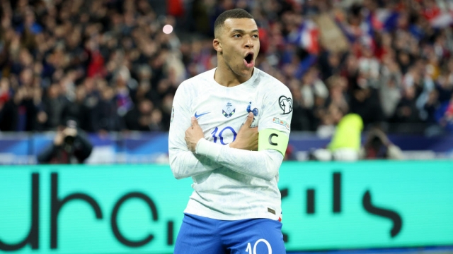 Mbappe montre son rôle de leader en équipe de France